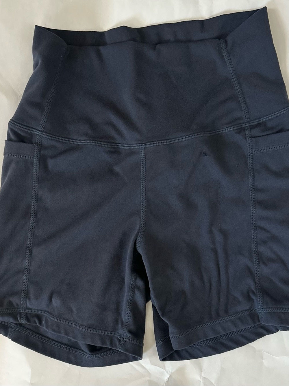 High-Waist Bike Shorts with Side Pockets - Comfortable Support